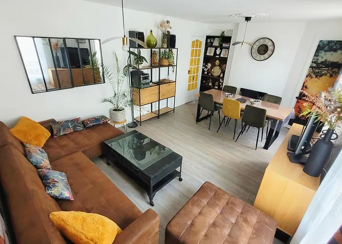 Appartement Familial Refait A Neuf Centre Paris 20Eme